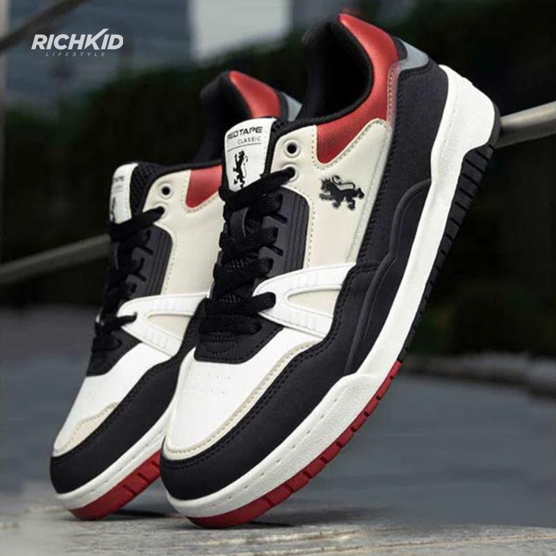 Casual Red shoes