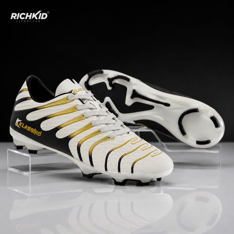 KLASSIKO Premium Soccer boot White - Image 4