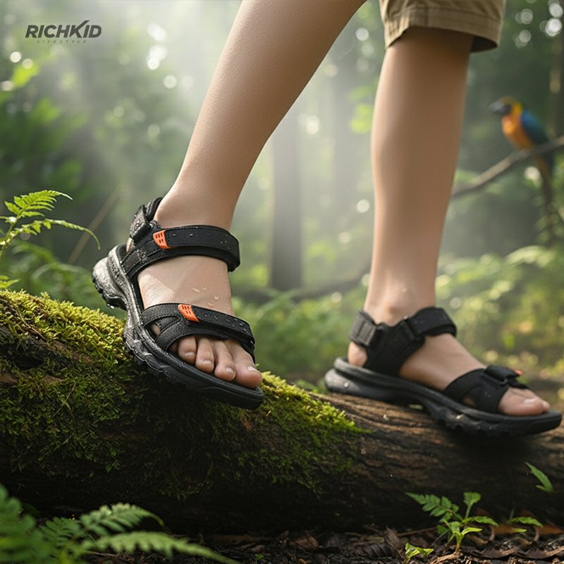 MERRELL soft tracking sandals - Image 9