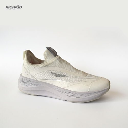 RT Walking Slip-On Shoes White