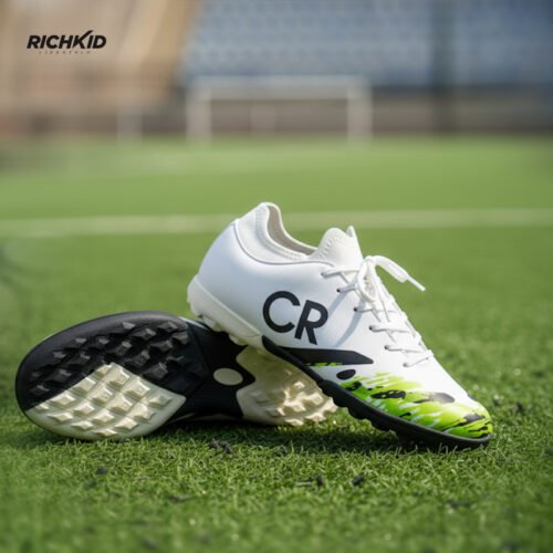 CR turf boot