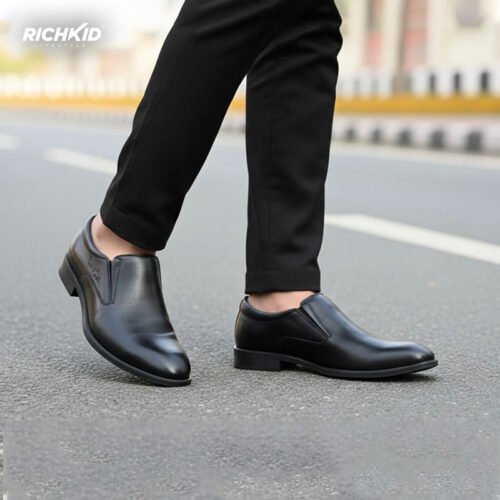 Black Plain Formal shoes