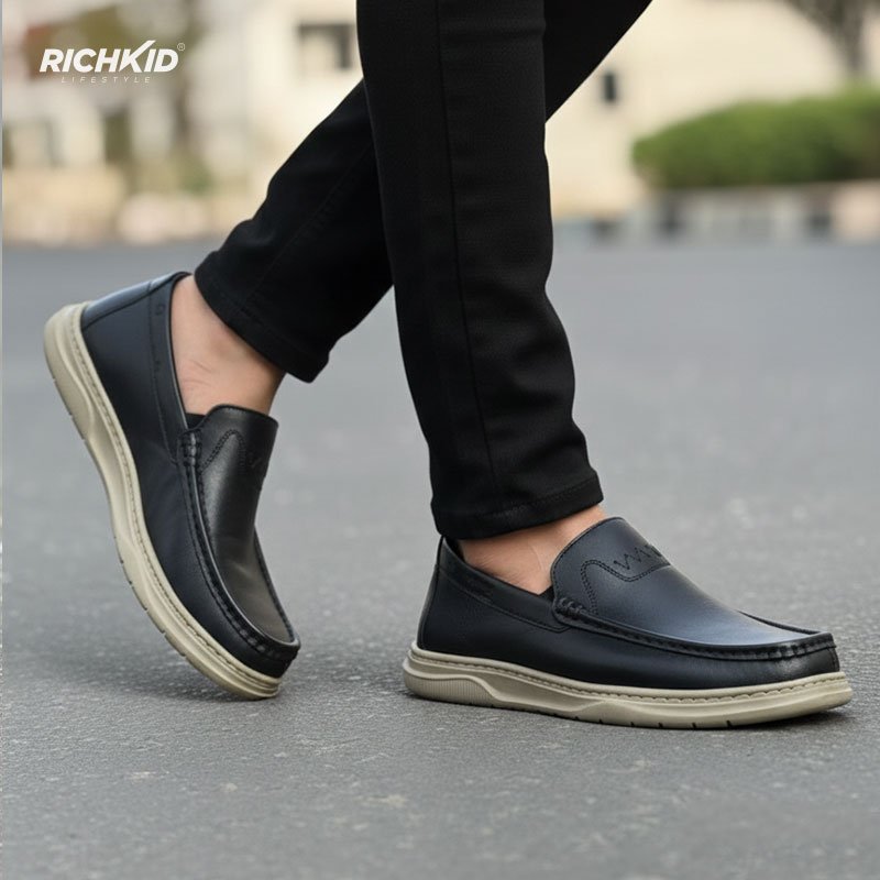 Classic Black Leather Loafer - Image 2