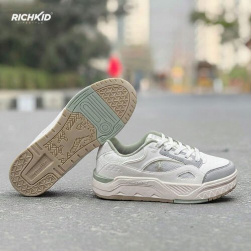 RT BoldStep Grey White