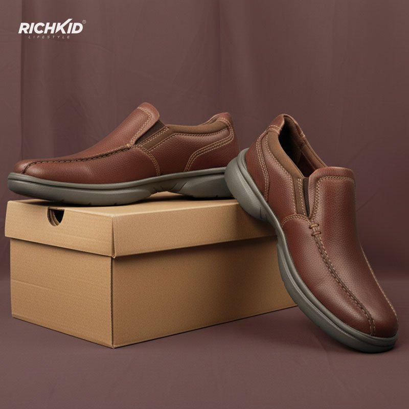 Clarks Slip-On Shoe Wine Red - Image 3