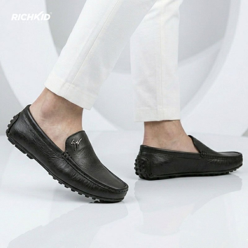 Classic Ornament Loafer Black - Image 4