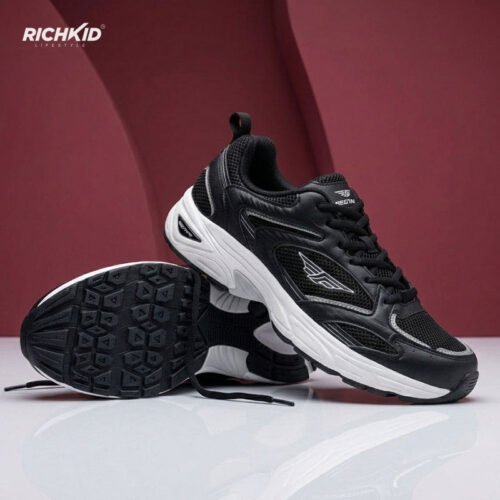 RedTape Sports Shoes Black