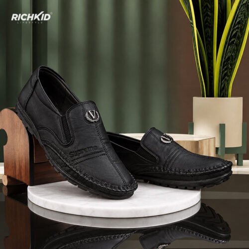 Casual slip-on loafer Black