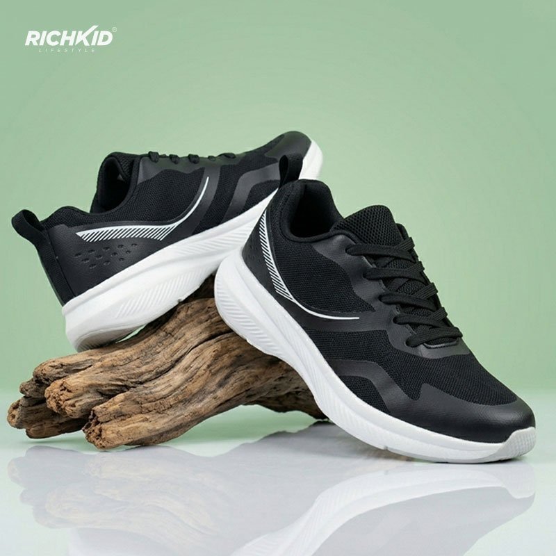 Black White Motion Sports Shoes