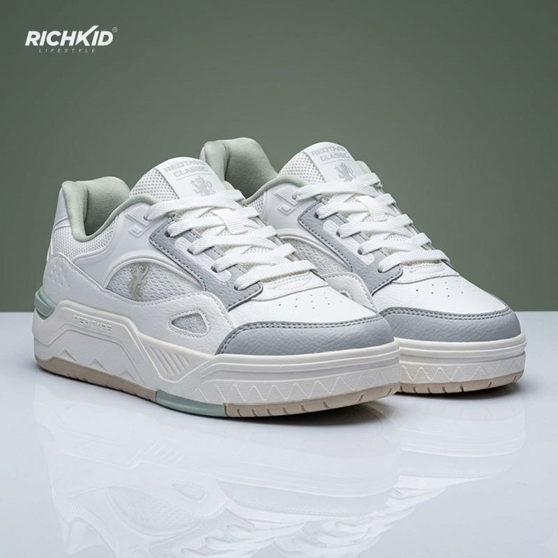 RT BoldStep Grey White