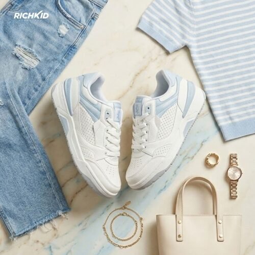 RedTape Sneaker pastel blue