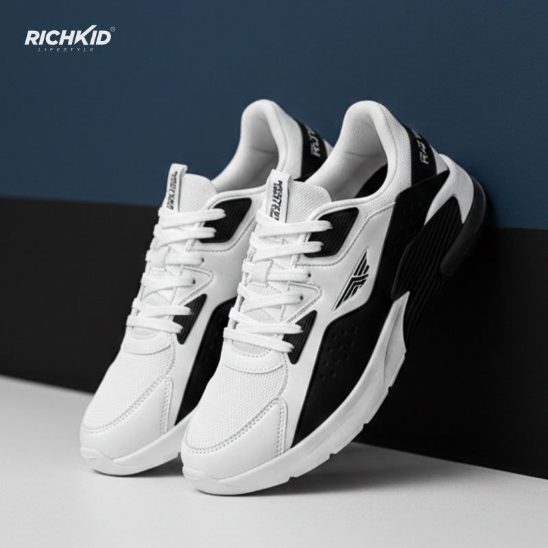 RT Air Sneaker Black White - Image 3
